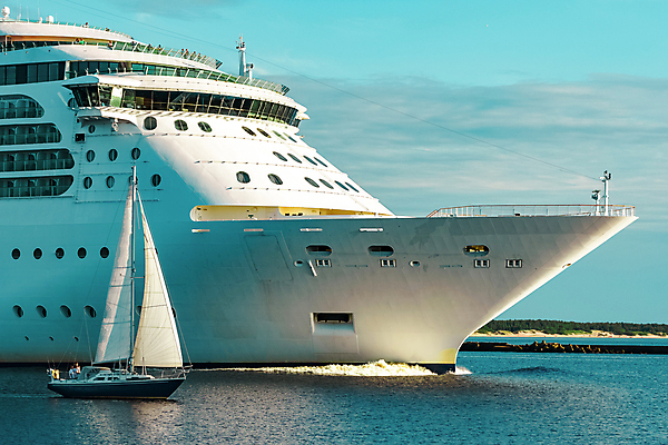 포토 JPG 해외이미지 주간 바다 항해 사람없음 야외 큼 유람선 크루즈 해외포토 자연요소 배_교통 크기 파일형식 이미지허브