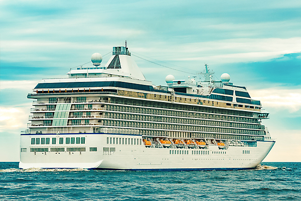 포토 JPG 해외이미지 주간 바다 항해 사람없음 야외 큼 유람선 크루즈 해외포토 자연요소 배_교통 크기 파일형식 이미지허브