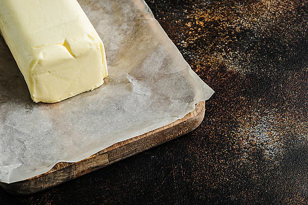 포토 JPG 해외이미지 식재료 실내 사람없음 버터 종이호일 나무배경 해외포토 백그라운드 내부 파일형식 이미지허브