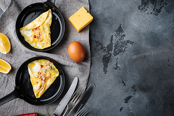 포토 JPG 해외이미지 음식 포크 치즈 사람없음 하이앵글 계란 나이프 계란요리 레몬 오믈렛 해외포토 식기 뷰포인트 과일 유제품 요리 알 칼 파일형식 이미지허브