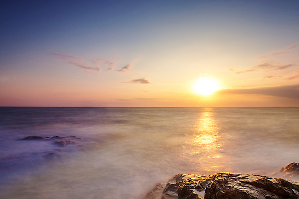포토 JPG 해외이미지 모래 파도 바다 섬 백그라운드 오렌지 자연 하늘 아침 날씨 사람없음 물 빛 햇빛 태양 일출 맑음 일몰 봄 황금 하와이 발리 스카이라인 흐림 몰디브 공화국 마이애미 바하마 불가리아 자메이카 수평선 해외포토 주간 자연요소 계절 나라 아시아 북아메리카 과일 노을 미국 생태계 인도네시아 파일형식 남유럽 이미지허브