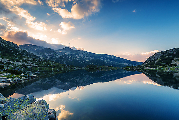 포토 JPG 해외이미지 계절 공원 유럽 호수 여행 백그라운드 자연 하늘 휴가 산 파노라마 사람없음 야외 초록색 물 태양 일출 환경 맑음 하이킹 연못 정상 언덕 루트 불가리아 전국 절정 해외포토 자연요소 공공시설 나라 컬러 레저 날씨 촬영기법 노을 생태계 파일형식 남유럽 이미지허브
