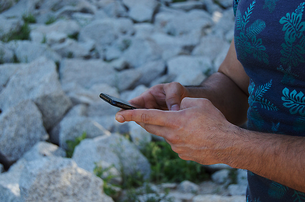 포토 JPG 해외이미지 라이프스타일 응시 남자 음악 스포츠 이어폰 신체 통신 모바일 실내 건강 한명 사람 성인 스마트폰 달리기 조깅 운동 스크린 듣기 장비 에너지 연습 체육관 근육질 달리기선수 해외포토 1 시선 음향기기 모션 근육 문화예술 내부 생활 핸드폰 스마트기기 몸매 육상선수 파일형식 이미지허브