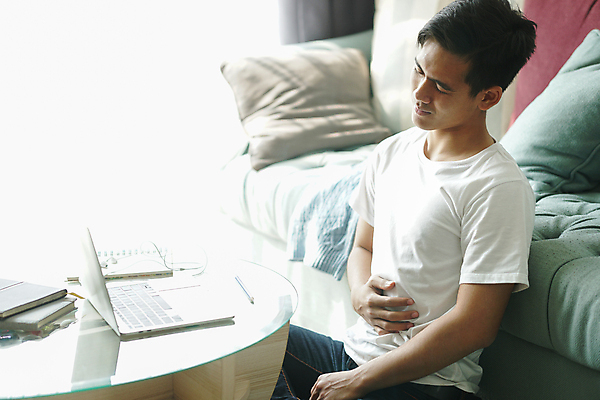 포토 JPG 해외이미지 학생 비즈니스 사업가 근육 스트레스 주택 건강 피곤 한명 동양인 10대 노트북 컴퓨터 고통 업무 작업 비즈니스맨 좌절 질병 상처 해외포토 직업 1 남자 감정 컨셉 의학 청소년 사람 인종 건물 전자제품 직장인 파일형식 이미지허브