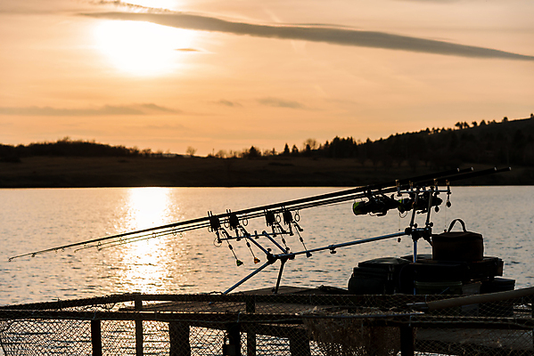 포토 JPG 해외이미지 1 손 호수 선 스포츠 바다 자연 하늘 낚시 휴가 휴식 나선형 어류 어업 취미 사람없음 야외 목재 가로 물 강 금속 일몰 봄 장비 연못 잡기 저녁 유혹 질감 낚시꾼 기어 얼레 감싸기 수평선 해외포토 자연요소 나무 계절 산업 컨셉 무늬 재료 모션 재질 레저 신체부위 노을 수중동물 야간 생태계 파일형식 이미지허브