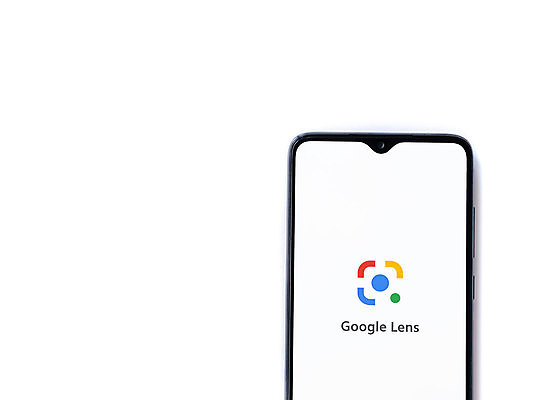 포토 JPG 해외이미지 백그라운드 표면 모바일 사람없음 스마트폰 핸드폰 카메라 디지털 스크린 검은색 정보 흰색 공구 닫기 어플리케이션 전화기 심볼 오브젝트 사인 검색 시작 신분 안드로이드 온라인 발견 고립 로그인 터치스크린 카피스페이스 번역 해외포토 컬러 모션 전자제품 스마트기기 공백 도구 로봇 파일형식 이미지허브