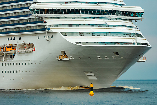 포토 JPG 해외이미지 주간 바다 항해 사람없음 야외 큼 유람선 크루즈 해외포토 자연요소 배_교통 크기 파일형식 이미지허브