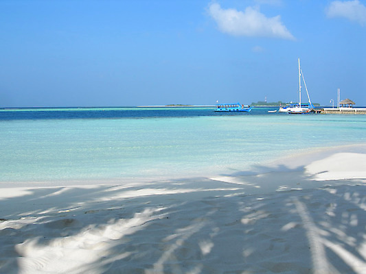 포토 JPG 해외이미지 라이프스타일 바다 섬 여행 컨셉 의자 자연 호텔 휴가 휴식 따뜻함 손바닥 사람없음 항구 맑음 기쁨 투명 휴게실 휴양지 이국적 터키석 파라다이스 해외포토 손 감정 가구 교통시설 숙소 날씨 생활 장소 보석 생태계 파일형식 이미지허브