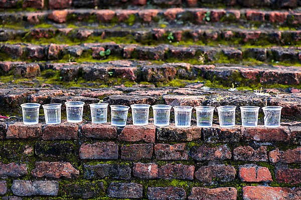 포토 JPG 해외이미지 음료 백그라운드 유리 건강 사람없음 컵 물 파란색 환경 거품 젖음 추위 신선 액체 떨어짐 시원함 순수 상쾌 내추럴 해외포토 자연요소 식기 감정 컬러 컨셉 재질 파일형식 이미지허브