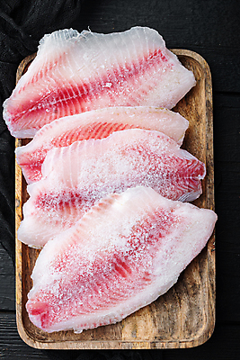 포토 JPG 해외이미지 음식 분홍색 조각 육류 어류 사람없음 냉동 흰색 해산물 날것 슈퍼마켓 생식 틸라피아 해외포토 컬러 식재료 상점 수중동물 민물고기 파일형식 이미지허브