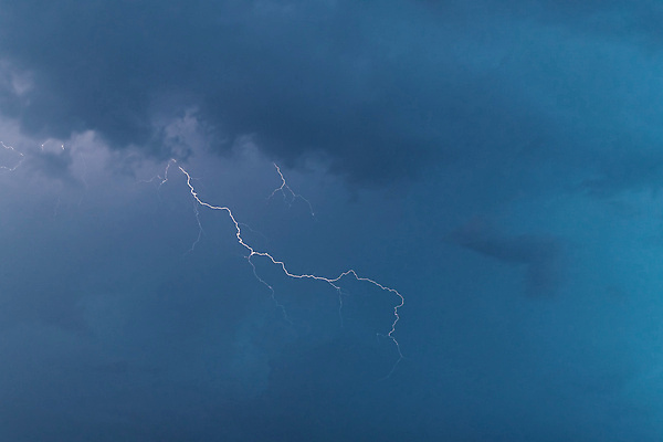 포토 JPG 해외이미지 백그라운드 포크 자연 하늘 날씨 추상 사람없음 야외 가로 컬러풀 환경 힘 활발 에너지 분위기 야간 위험 번개 무서움 볼트 충격 폭풍 긴장 스카이라인 빛망울 해고 뇌우 스트라이크 요금 전압 폭풍우 힘찬 해외포토 자연요소 식기 감정 컬러 컨셉 무늬 비즈니스 빛 공구 비_날씨 자연재해 생태계 파일형식 이미지허브