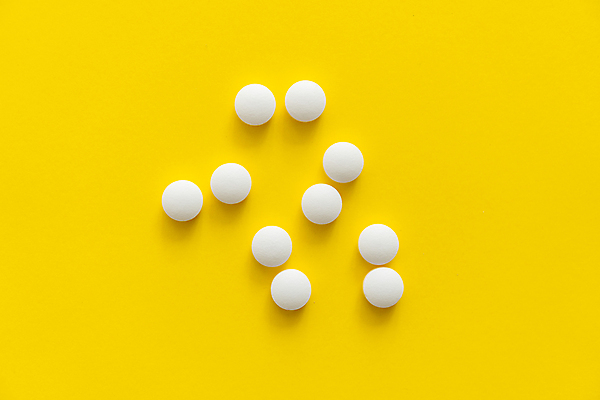 포토 JPG 해외이미지 백그라운드 건강 사람없음 알약 약 노란배경 비타민제 카피스페이스 해외포토 의학 노란색 공백 비타민 파일형식 이미지허브