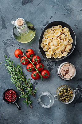 포토 JPG 해외이미지 회색배경 사람없음 껍질 밀 참치 성분 통조림 병조림 생식 핸드메이드 해외포토 백그라운드 곡류 어류 회색 파일형식 이미지허브