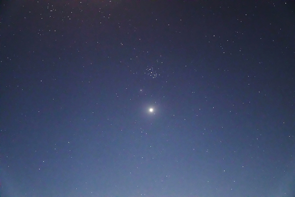 포토 JPG 해외이미지 실루엣 별 길 백그라운드 하늘 추상 산 파노라마 사람없음 파란색 빛 컬러풀 태양 뷰티 우주 사진촬영 어둠 별자리 분위기 야간 은하계 장노출 천문학 성운 금성 무한 방법 몽환 해외포토 자연요소 교육 컬러 컨셉 무늬 촬영기법 촬영 행성 파일형식 이미지허브