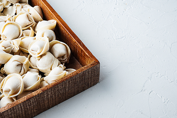 포토 JPG 해외이미지 실내 사람없음 이탈리아음식 흰배경 라비올리 카피스페이스 해외포토 백그라운드 서양음식 내부 공백 흰색 파일형식 이미지허브