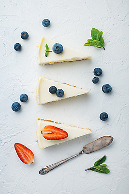 포토 JPG 해외이미지 딸기 디저트 사람없음 케이크 달콤 블루베리 치즈케이크 잼나이프 해외포토 음식 과일 나이프 맛 파일형식 이미지허브