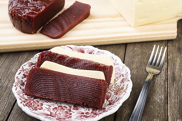 포토 JPG 해외이미지 전통 접시 음식 포크 디저트 치즈 사람없음 목재 빨간색 농장 시골 신선 달콤 맛 잼 설탕 마멀레이드 핸드메이드 브라질사람 해외포토 나무 식기 컬러 컨셉 농업 재료 유제품 소스_음식 파일형식 이미지허브