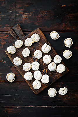 포토 JPG 해외이미지 실내 사람없음 이탈리아음식 나무바닥 라비올리 해외포토 바닥 서양음식 내부 파일형식 이미지허브