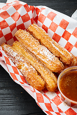 포토 JPG 해외이미지 검은배경 디저트 실내 사람없음 츄러스 해외포토 음식 백그라운드 내부 검은색 파일형식 이미지허브