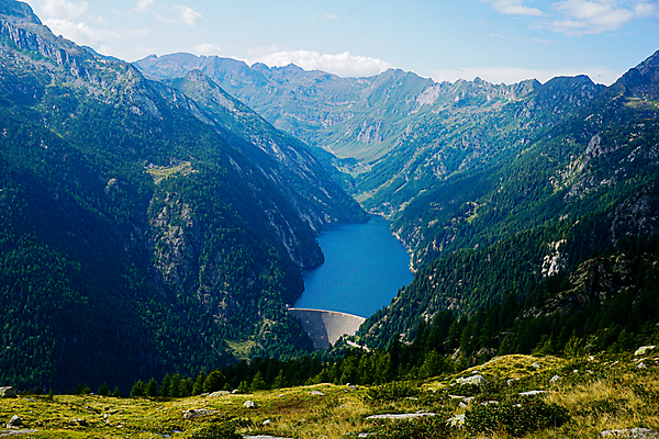포토 JPG 해외이미지 호수 자연 하늘 산 파노라마 사람없음 야외 물 여름 관광지 하이앵글 환경 농촌 저수지 댐 사회이슈 스위스 명승지 보호구역 콘크리트 산맥 해외포토 자연요소 계절 공공시설 유럽 뷰포인트 여행 컨셉 촬영기법 풍경 시골 생태계 구역 파일형식 이미지허브