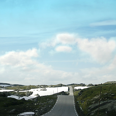포토 JPG 해외이미지 구름 도로 길 바다 여행 자국 자연 하늘 휴가 풍경 사람없음 야외 목재 초록색 물 여름 파란색 시골 내추럴 해외포토 자연요소 나무 계절 컬러 재료 교통시설 생태계 파일형식 이미지허브