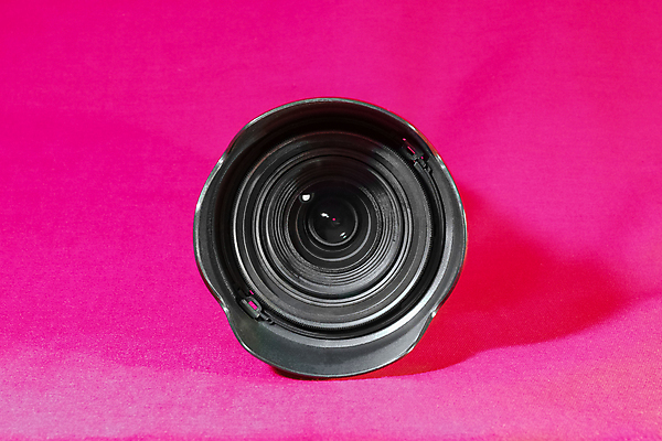 포토 JPG 해외이미지 직업 응시 백그라운드 일러스트 유리 사람없음 빛 카메라 디지털 검은색 사진촬영 장비 흰색 기구 구멍 사진사 오브젝트 슛 동영상 셔터 고립 해외포토 시선 컬러 재질 전자제품 촬영 작가 파일형식 이미지허브