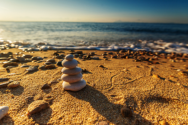 포토 JPG 해외이미지 선 바다 백그라운드 컨셉 오렌지 자연 휴식 사람없음 파란색 빛 뷰티 노란색 쌓기 평화 일출 스파 침묵 조약돌 바위 흰색 심볼 명상 흙더미 고립 해외포토 컬러 과일 모션 노을 소리 흙 돌_바위 생태계 파일형식 더미 이미지허브