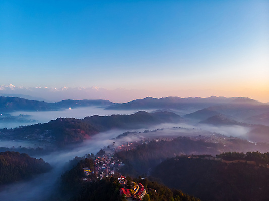 포토 JPG 해외이미지 나무 계절 실루엣 아시아 여행 백그라운드 자연 하늘 아침 날씨 산 풍경 사람없음 야외 목재 초록색 뷰티 우주 일출 환경 검은색 새벽 추위 안개 가을 바위 흰색 숲 언덕 공상 천국 내추럴 뿌연 절정 해외포토 주간 자연요소 식물 나라 컬러 재료 촬영기법 노을 돌_바위 생태계 파일형식 이미지허브