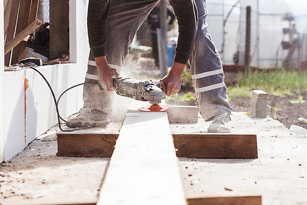 포토 JPG 해외이미지 직업 손 남자 산업 가구 컨셉 표면 바닥 주택 사람없음 목재 힘 기계 장비 공구 잡기 업무 작업 원형 작업실 수리 제조 널 목수 먼지 목공예 그라인더 광택 고정 편리함 방법 업그레이드 옛날 조작 해외포토 도형 나무 생활용품 재료 모션 사람 건물 신체부위 도구 공예 커피용품 파일형식 이미지허브