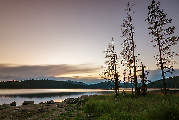 포토 JPG 해외이미지 나무 호수 여행 자연 아침 휴가 휴식 산 풍경 사람없음 야외 초록색 물 여름 빛 햇빛 태양 뷰티 반사 우주 일출 침묵 황혼 일몰 봄 새벽 연못 신선 고독 매끈함 숲 댐 장면 불가리아 해외포토 주간 자연요소 식물 계절 공공시설 감정 컬러 컨셉 노을 소리 감각 생태계 파일형식 남유럽 이미지허브