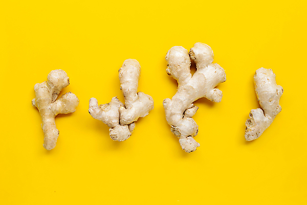 포토 JPG 해외이미지 실내 사람없음 하이앵글 여러개 일렬 생강 노란배경 해외포토 뷰포인트 다수 백그라운드 채소 내부 노란색 파일형식 이미지허브