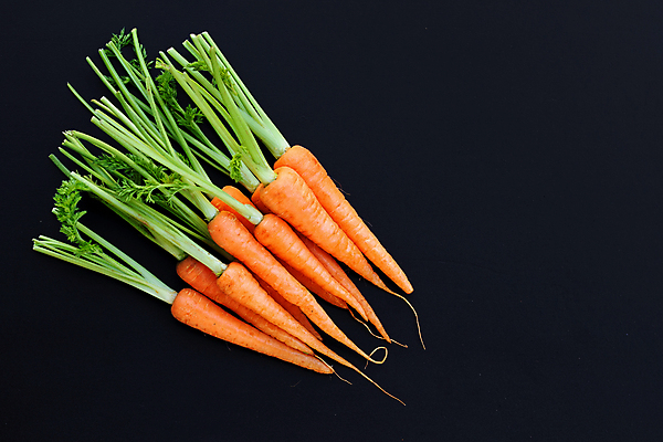 포토 JPG 해외이미지 검은배경 실내 사람없음 하이앵글 당근 해외포토 뷰포인트 백그라운드 뿌리채소 내부 검은색 파일형식 이미지허브