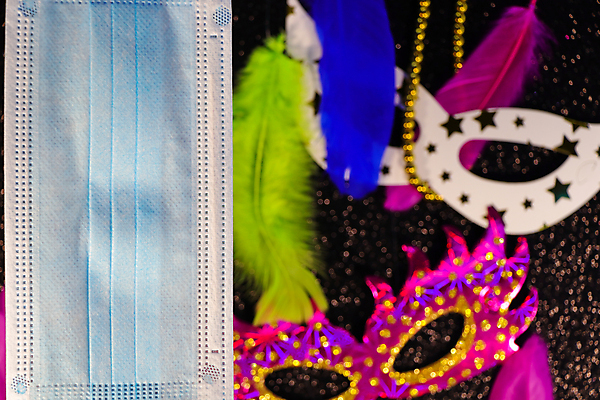 포토 JPG 해외이미지 계절 행복 얼굴 줄 분홍색 백그라운드 컨셉 목걸이 휴가 가면 마스크 안전 이벤트 사람없음 장식 가로 초록색 파란색 컬러풀 파티 사진촬영 축제 활발 흰색 축하 황금 보호 구슬 깃털 레이아웃 남아프리카 테마 화요일 카피스페이스 해외포토 감정 컬러 장신구 아프리카 신체부위 촬영 공백 요일 파일형식 이미지허브