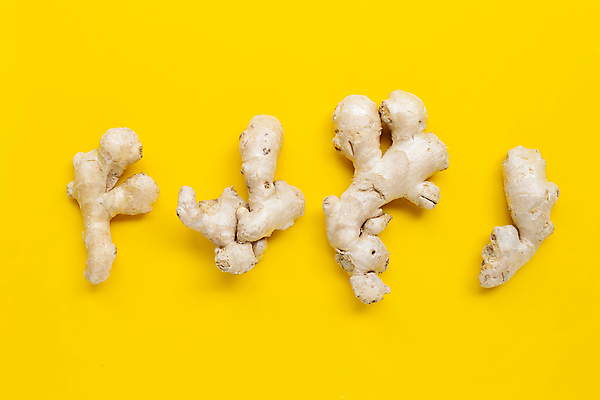 포토 JPG 해외이미지 실내 사람없음 하이앵글 여러개 일렬 생강 노란배경 해외포토 뷰포인트 다수 백그라운드 채소 내부 노란색 파일형식 이미지허브