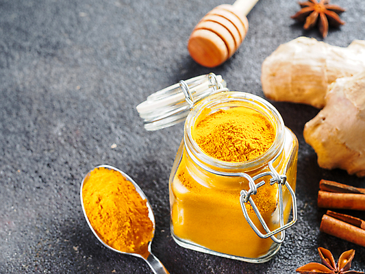 포토 JPG 해외이미지 사람없음 숟가락 차 병 가루 향신료 생강 시나몬 허니디퍼 강황 카피스페이스 팔각회향 울금 해외포토 식기 음료 채소 식재료 수저 공백 한약재 도구 향미료 파일형식 이미지허브