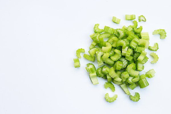 포토 JPG 해외이미지 백그라운드 잎 사람없음 신선 흰배경 유기농 슬라이스 샐러리 해외포토 식물 웰빙 채소 흰색 파일형식 이미지허브