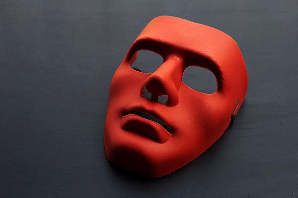 포토 JPG 해외이미지 회색배경 실내 가면 사람없음 빨간색 한개 오브젝트 해외포토 1 컬러 백그라운드 내부 회색 파일형식 이미지허브