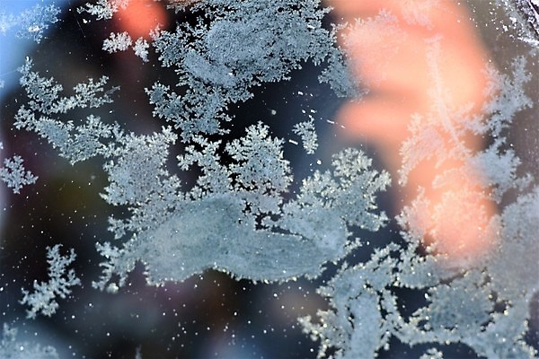 포토 JPG 해외이미지 계절 겨울 패턴 창문 자동차 유리 날씨 추상 사람없음 야외 냉동 추위 닫기 크리스탈 묘사 질감 서리 해외포토 육상교통 무늬 모션 재질 광석 파일형식 이미지허브