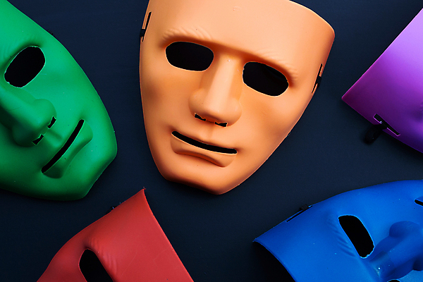 포토 JPG 해외이미지 검은배경 실내 가면 사람없음 여러개 오브젝트 해외포토 다수 백그라운드 내부 검은색 파일형식 이미지허브