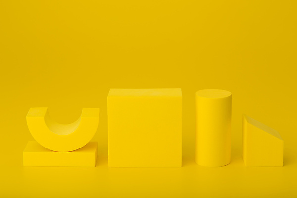 포토 JPG 해외이미지 스튜디오촬영 실내 사람없음 노란색 오브젝트 정사각형 일렬 원기둥 직사각형 노란배경 입체도형 목업 해외포토 도형 컬러 백그라운드 내부 원형 입체 파일형식 이미지허브