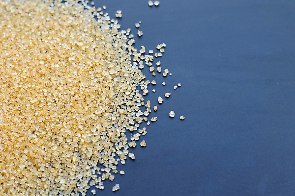 포토 JPG 해외이미지 식재료 실내 사람없음 조미료 달콤 설탕 파란배경 황설탕 해외포토 백그라운드 내부 파란색 맛 향미료 파일형식 이미지허브