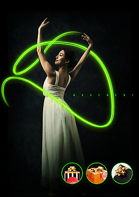 전신 PSD 편집이미지 여자 리본 포장 모션 선물 한명 사람 20대 성인 옆모습 초록색 선물상자 검은색 한국인 춤 화려 발레 네온 현대무용 성인여자한명만 이미지편집 1 뷰포인트 컬러 컨셉 문화예술 동양인 청년 상자 여자한명만 성인여자만 파일형식