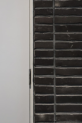 포토 JPG 주간 백그라운드 무늬 패턴 벽돌 근접촬영 사람없음 야외 문 흰색 질감 돌벽 스톤 돌재질 차콜색 국내포토 자연요소 벽 뷰포인트 컬러 재질 돌_바위 파일형식