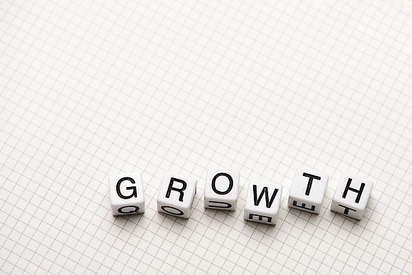 포토 JPG 스튜디오촬영 영어 실내 사람없음 금융 단어 하이앵글 블록 저축 성장 흰색 재테크 오브젝트 투자 낭비 과소비 모눈종이 플랫레이 국내포토 문자 종이 뷰포인트 컬러 컨셉 비즈니스 내부 경제 플랫 소비 파일형식