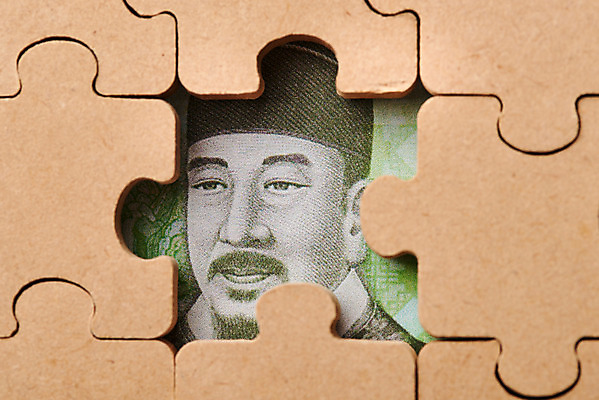 포토 뷰포인트 컨셉 지폐 돈 비즈니스 실내 내부 금융 경제 재산 플랫 파일형식 법정기념일 만원 JPG 스튜디오촬영 사람없음 오브젝트 플랫레이 하이앵글 낭비 적금 저축 재테크 투자 퍼즐 금융의날 국내포토