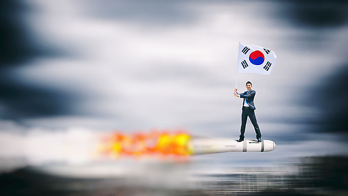 전신 PSD 편집이미지 남자 산업 백그라운드 하늘 불 한명 서기 들기 정장 20대 성인 3D소스 3D 한국인 로켓 비행 비즈니스맨 태극기 디지털합성 속도 사물인터넷 성인남자한명만 편집소스 4차산업 5G ICT 이미지편집 편집3D 자연요소 1 옷 비즈니스 모션 정보통신 정보기술 IT 사람 동양인 청년 직장인 국기 남자한명만 성인남자만 파일형식