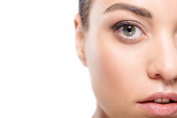 포토 JPG 스튜디오촬영 서양인 외국인 우먼라이프 여자 얼굴 실내 한명 누끼 사람 근접촬영 상반신 20대 성인 앞모습 신체부위 뷰티 깨끗함 입술 흰배경 코 안구 성인여자한명만 국내포토 1 라이프스타일 뷰포인트 백그라운드 컨셉 인종 청년 내부 흰색 여자한명만 성인여자만 파일형식