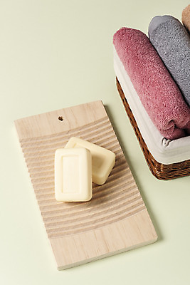 포토 JPG 스튜디오촬영 가사 실내 사람없음 수건 청결 빨래 청소 빨래바구니 빨래비누 빨래판 초록배경 국내포토 백그라운드 내부 초록색 위생용품 바구니 위생 비누 파일형식