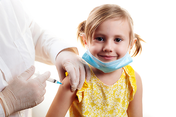 포토 JPG 해외이미지 백인 손 여자 행복 어린이 장갑 건강 병원 주사기 한명 미소 사람 치료 금발 약 고통 환자 간호사 의사 바이러스 닫기 질병 작음 감염 주사약 돌봄 면역력 백신 소아과의사 예방접종 예방주사 해외포토 서양인 1 헤어스타일 잡화 감정 의학 의료기기 모션 표정 신체부위 의료진 크기 예방 접종 파일형식 이미지허브