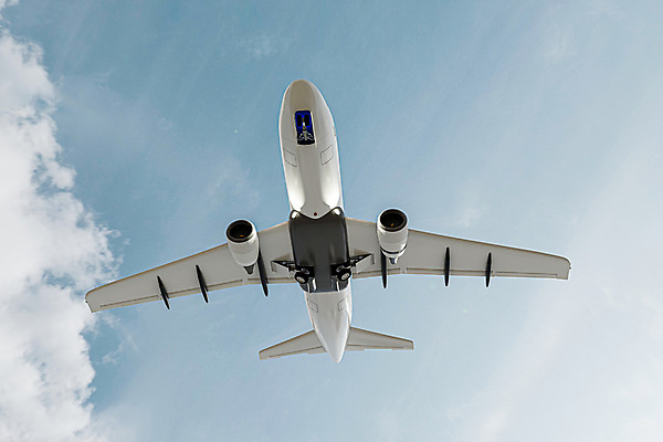 포토 JPG 해외이미지 산업 여행 날개 일러스트 비즈니스 교통시설 하늘 휴가 비행기 사람없음 3D 화물 공항 항공 상업 만들기 제트기 승객 엔진 대패 착륙 해외포토 교통 항공교통 모션 대중교통 운송업 디지털합성 시설 파일형식 이미지허브